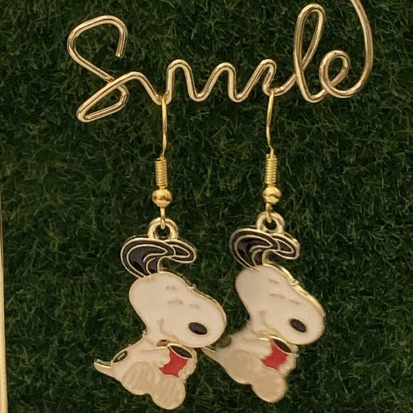 Snoopy Jewelry, Peanuts Earring, Snoopy Earring, Novelty Earring,… - Picture 4 of 5